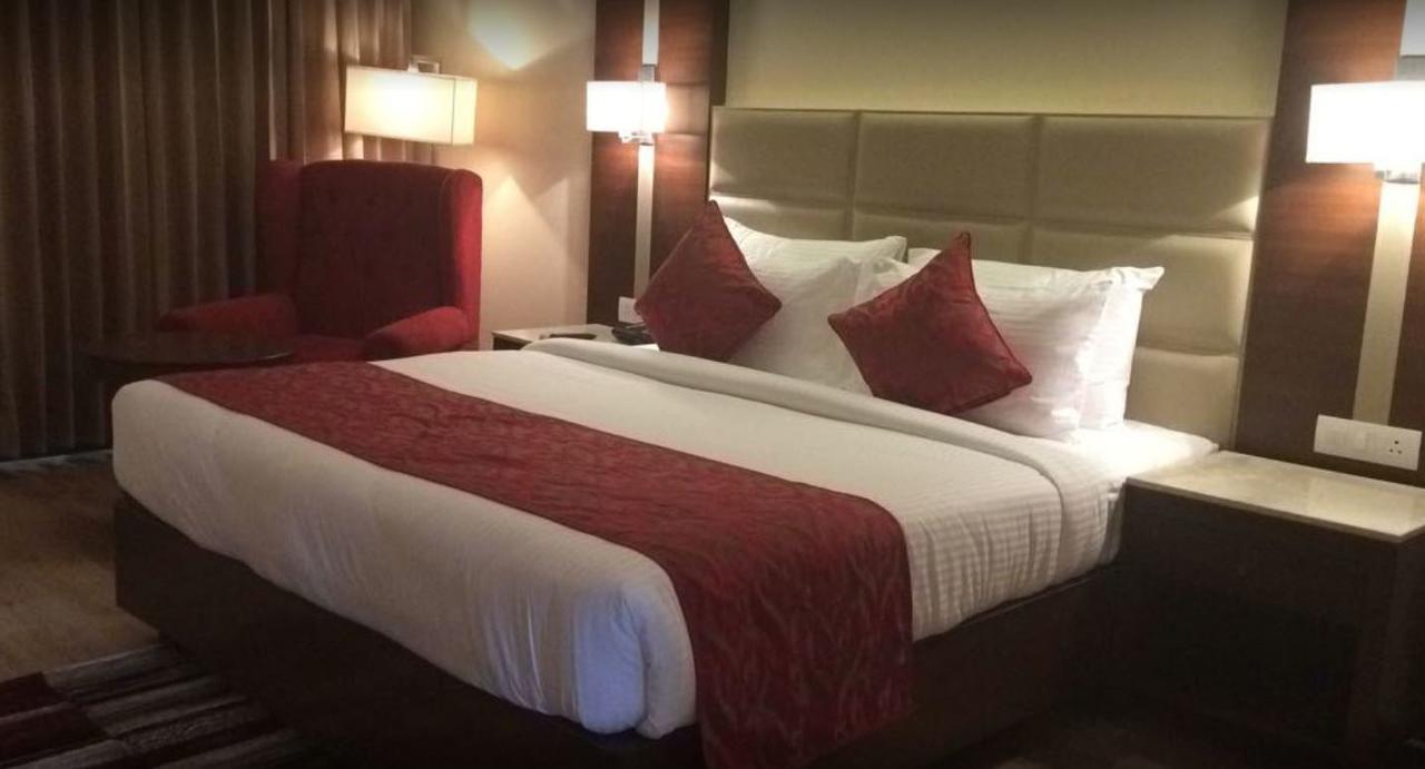 Continent Hotel Nawanshahr Nawashahr Ngoại thất bức ảnh